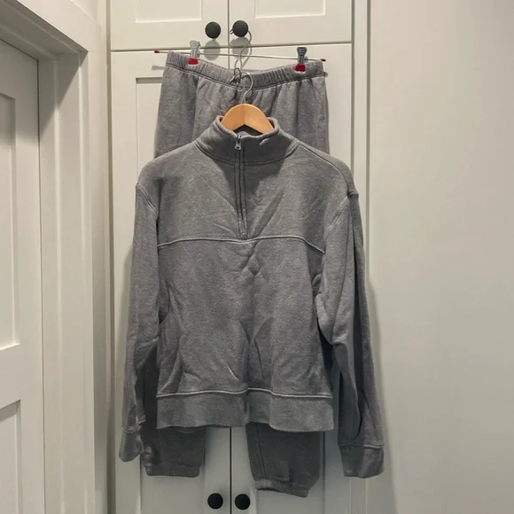 Jenni Kayne Track Suit Set - Picture 1 of 5